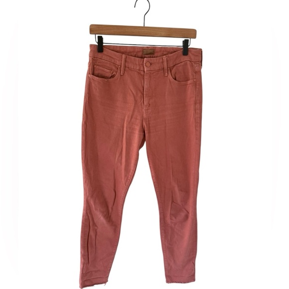 Mother The Looker Ankle Fray in Gettin’ In - Picture 5 of 7